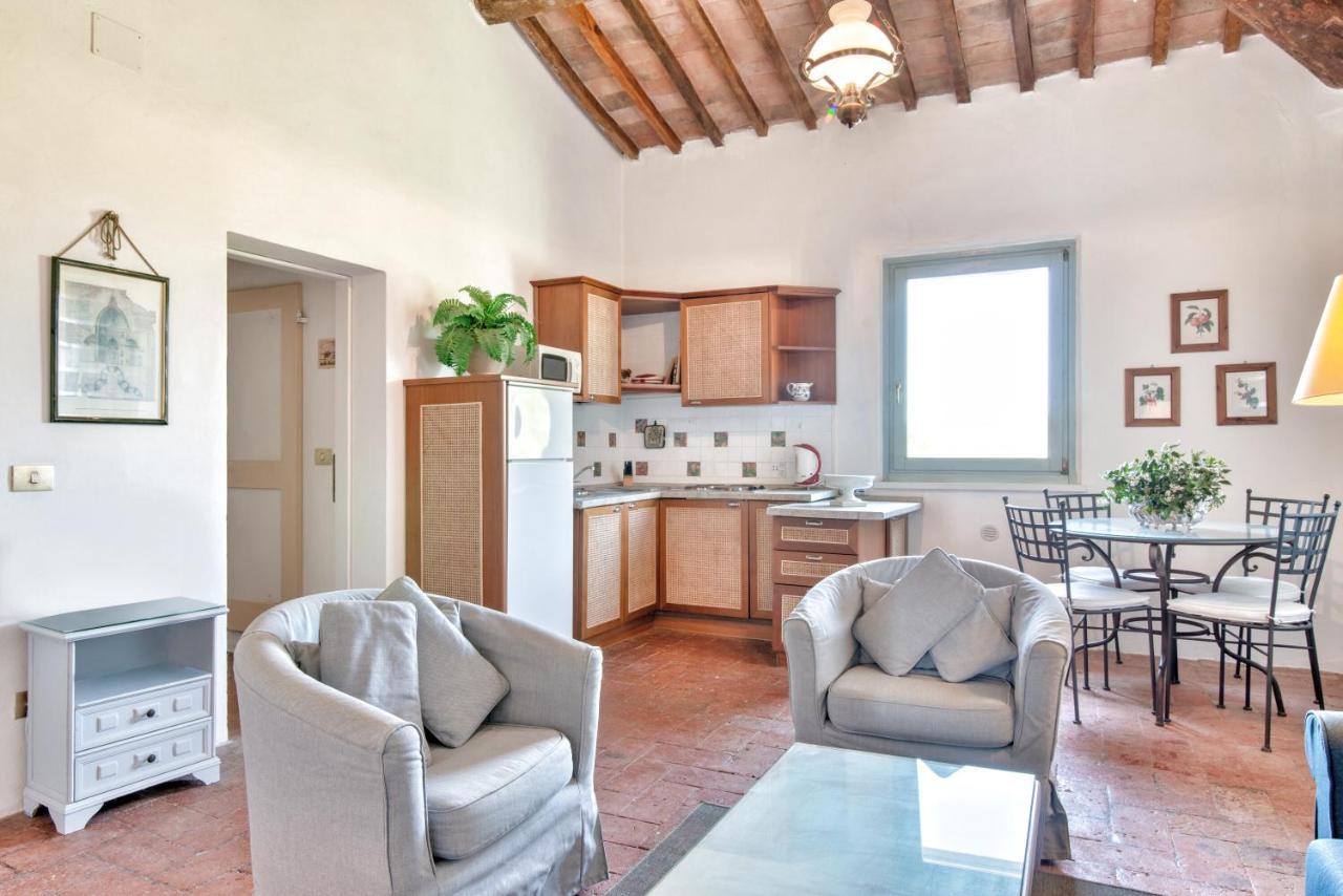 סן ג'ימיניאנו Appartamenti Villa La Fonte מראה חיצוני תמונה