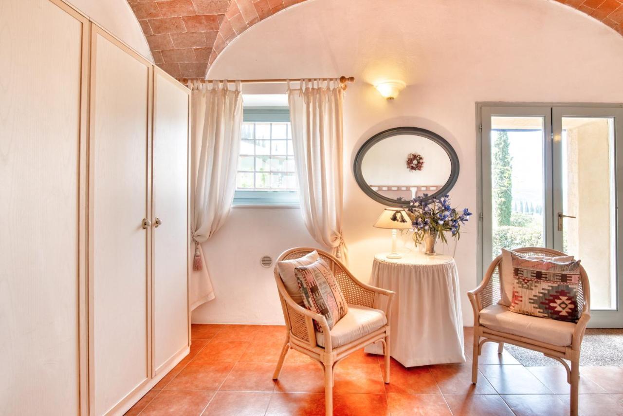 סן ג'ימיניאנו Appartamenti Villa La Fonte מראה חיצוני תמונה