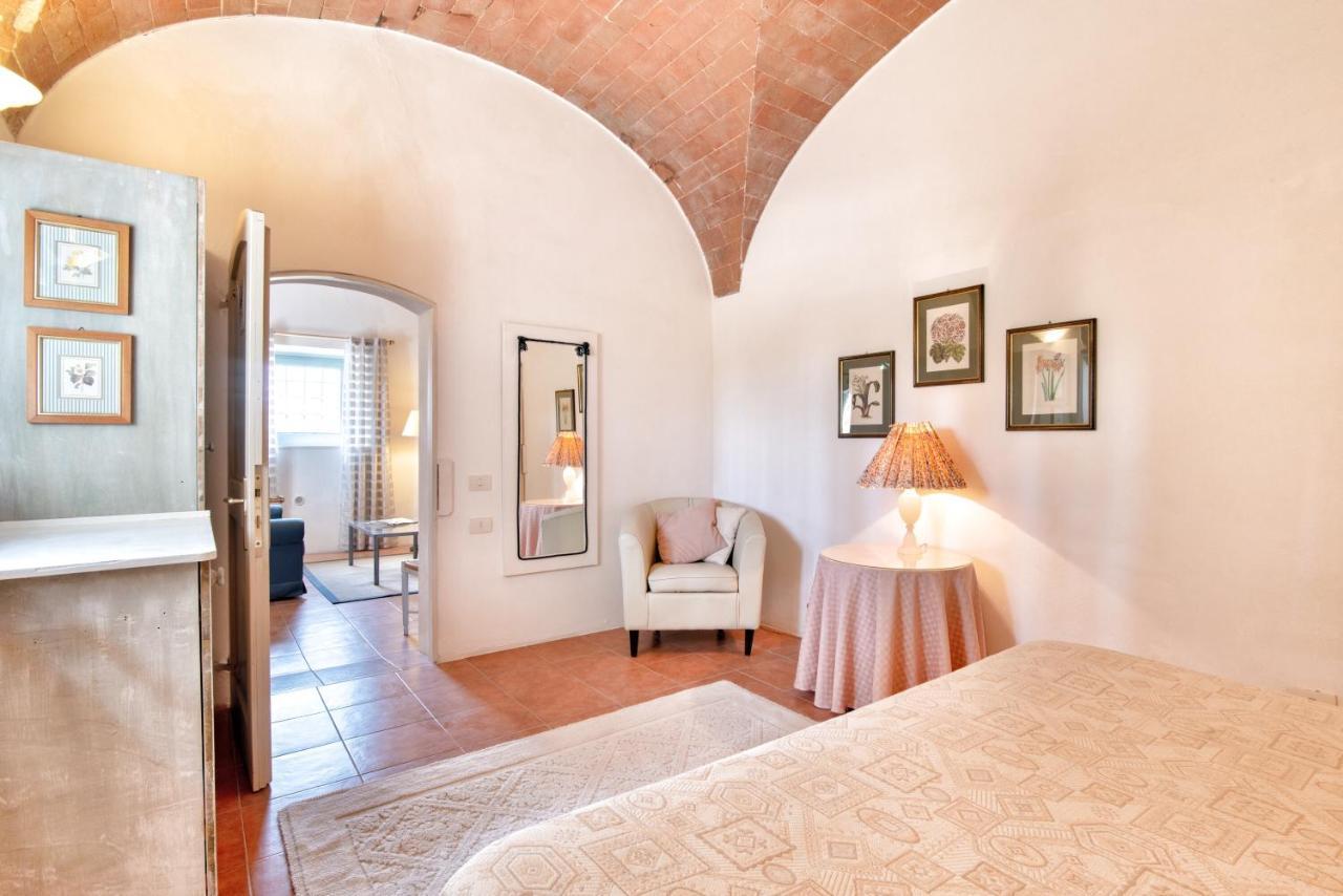 סן ג'ימיניאנו Appartamenti Villa La Fonte מראה חיצוני תמונה