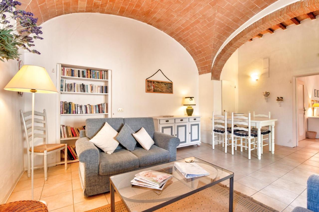 סן ג'ימיניאנו Appartamenti Villa La Fonte מראה חיצוני תמונה