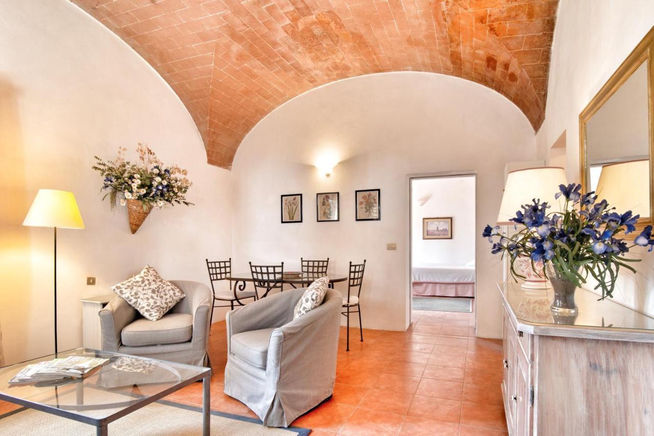 סן ג'ימיניאנו Appartamenti Villa La Fonte מראה חיצוני תמונה